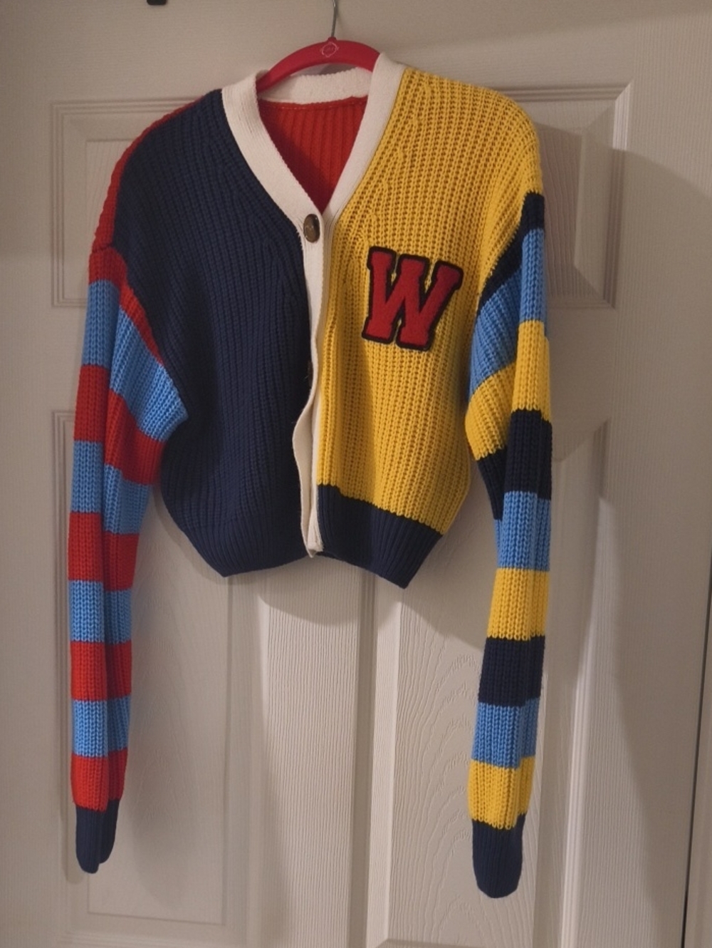 Colorblock W Appliqué Cropped Cardigan Sweater - Multicolor